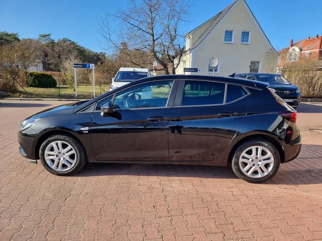 Main__Slider__Photo:Opel Astra K Lim. 5-trg. 1.4 120 Jahre Start/Stop 10/2019-0