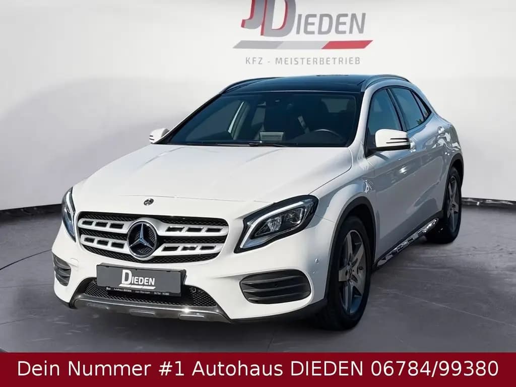 Main__Slider__Photo:Mercedes-Benz GLA 200 AMG PANORAMA + LED + AMBIENTE 03/2018-0