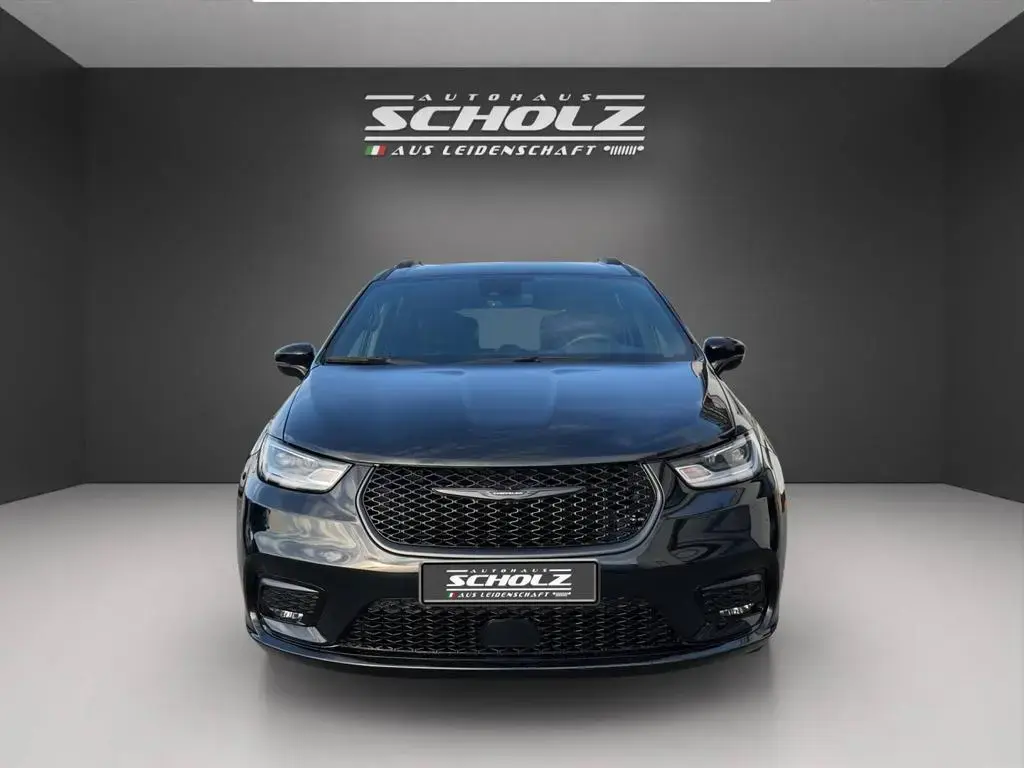 Main__Slider__Photo:Chrysler Pacifica Touring *KAMERA*SHZ*KEYLESS*CARPLAY* 04/2023-1