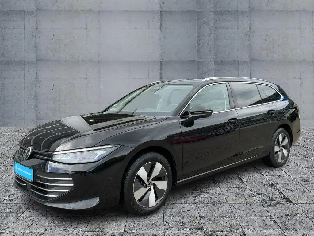 Main__Slider__Photo:Volkswagen Passat Variant 1.5 eTSI DSG BUSINESS LED+NAV+AHK 08/2025-1