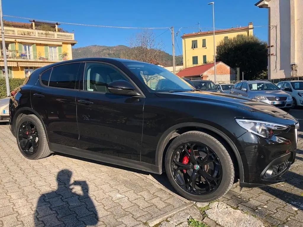 Main__Slider__Photo:Alfa Romeo Stelvio 2.2 Turbodiesel 180 CV AT8 RW 04/2018-0