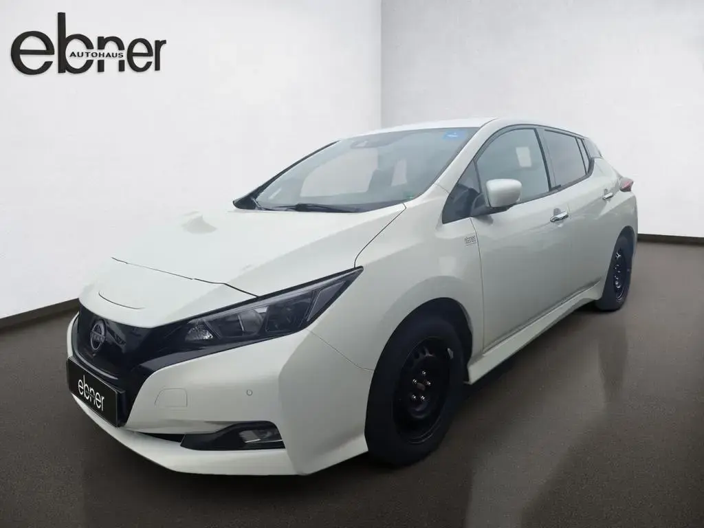 Main__Slider__Photo:Nissan Leaf I N-Connecta I 150PS 40KW I 2023 I Kamera I 03/2023-1
