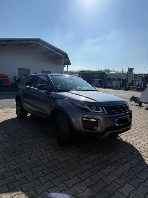 Main__Slider__Photo:Land Rover Range Rover Rover Evoque 2.0 TD4 110kW SE Autom. SE 12/2019-1