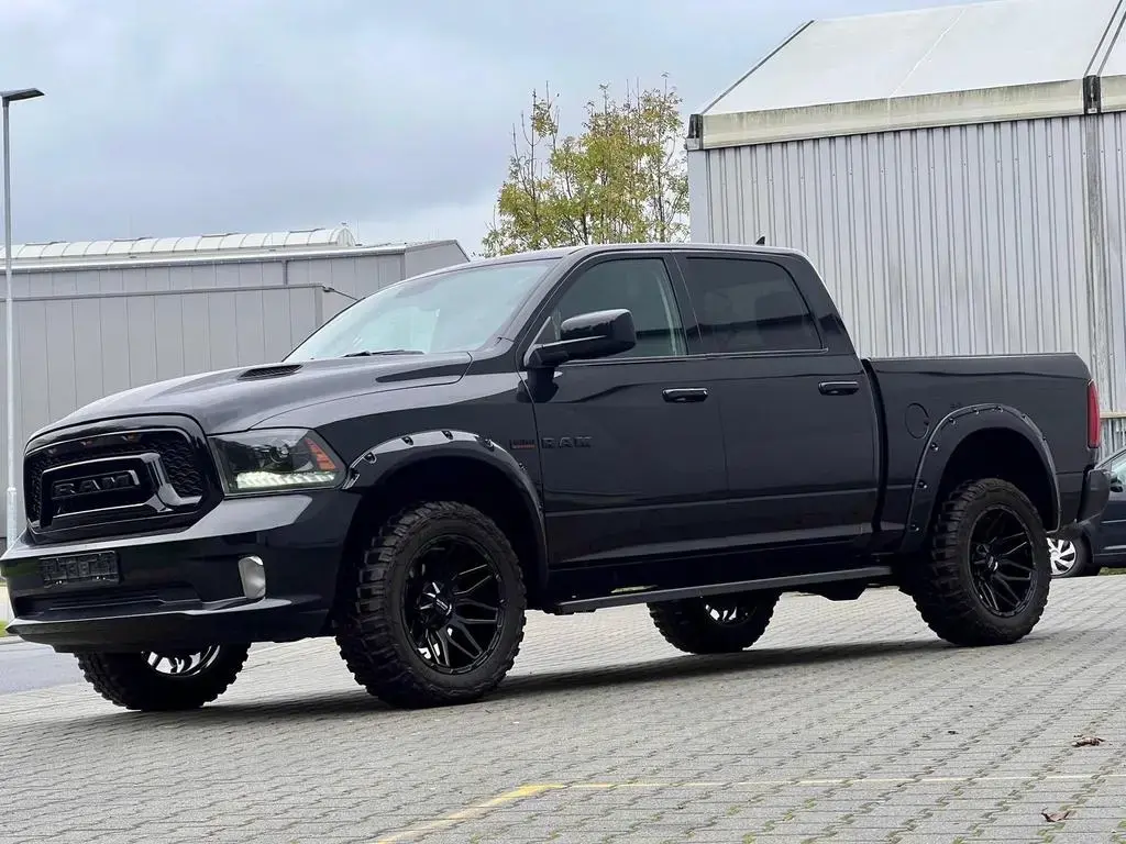 Main__Slider__Photo:Dodge RAM 5,7 Monster XXL Crewcab Leder 4x4 Night 10/2019-1