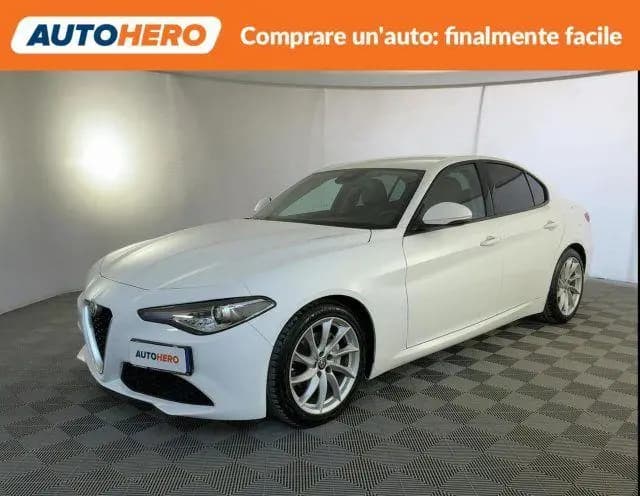 Main__Slider__Photo:Alfa Romeo Giulia ALFA ROMEO Giulia 2.2 Turbodiesel 180 CV Super 11/2017-0