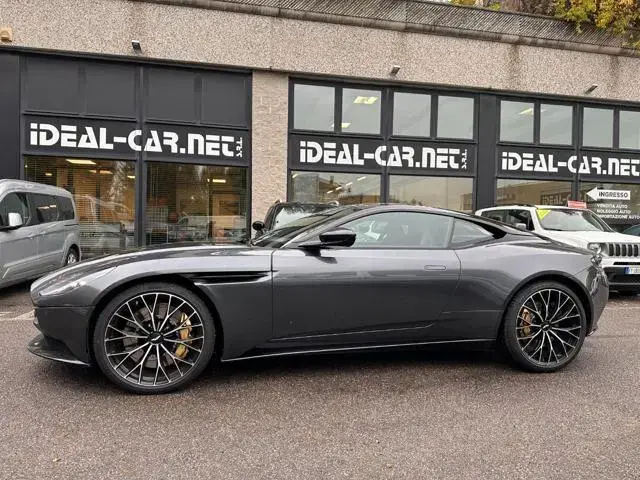 Main__Slider__Photo:Aston Martin DB11 MARTIN DB11 V8 Coupé 07/2023-1
