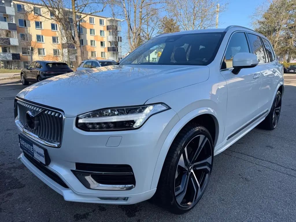 Main__Slider__Photo:Volvo XC90 Ultimate Bright AWD~7Sitz~Pano~Lede~ACC~Kam 03/2024-0