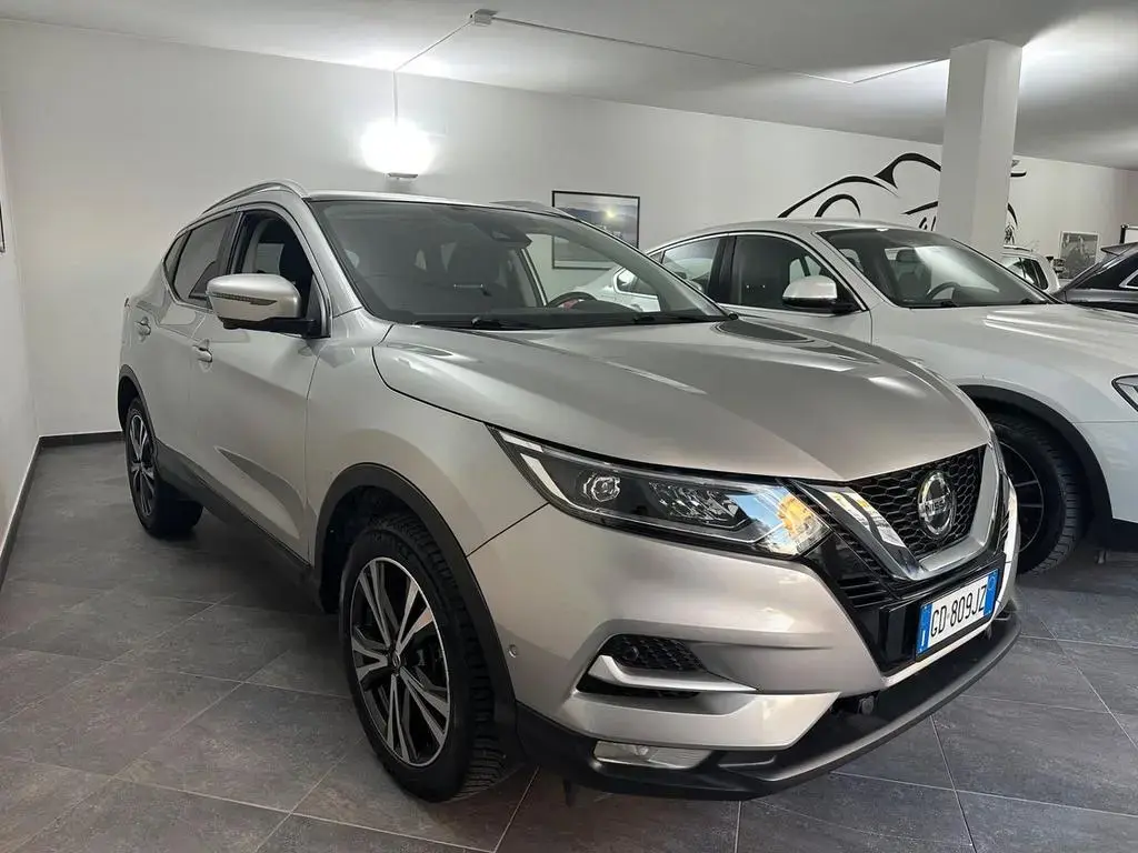 Main__Slider__Photo:Nissan Qashqai 1.5 dCi 115 CV N-Connecta 04/2020-1