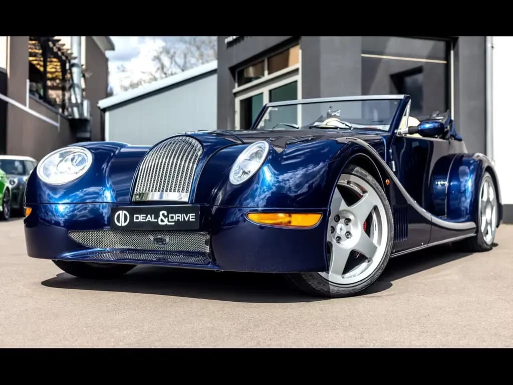 Main__Slider__Photo:Morgan Aero 8 4.4 V8°MANUAL°ASTON MARTIN MENDIP BLUE°18 03/2004-0