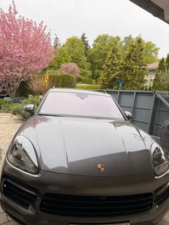 Main__Slider__Photo:Porsche Cayenne 3.0 V6 - Leder, AHK, Standhz., Pano 08/2019-0