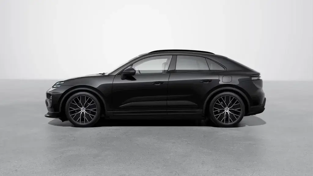 Main__Slider__Photo:Porsche Macan 01/2024-1
