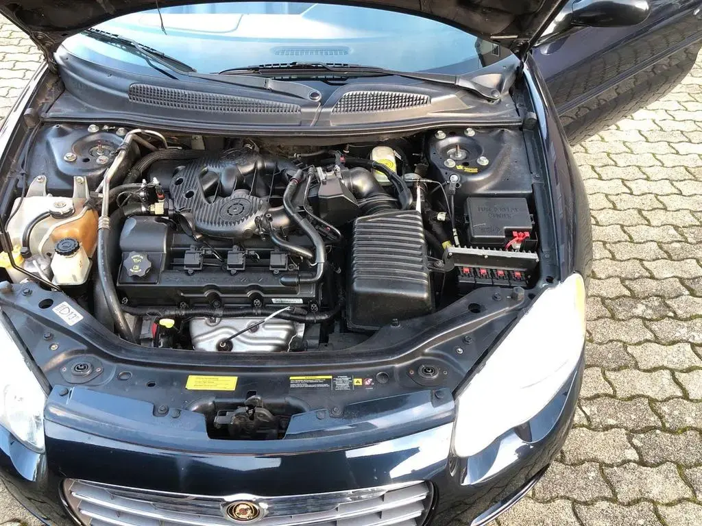 Main__Slider__Photo:Chrysler Sebring Cabrio 2,7l V6 Benzin 138... 04/2005-1