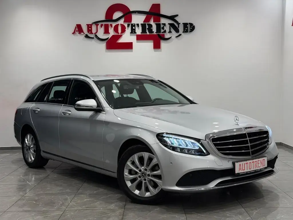 Main__Slider__Photo:Mercedes-Benz C 180 T Exclusive AUTOMATIK+NAVI+LED+AHK+KAMERA 10/2019-1