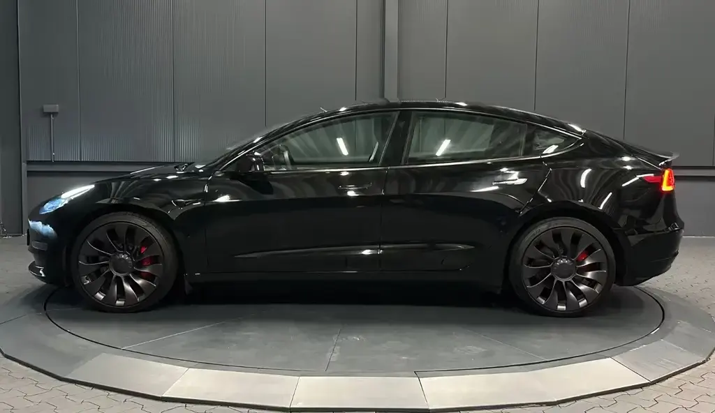 Main__Slider__Photo:Tesla Model 3 Performance Dual AWD *1.HAND*20Zoll*WP* 11/2022-1