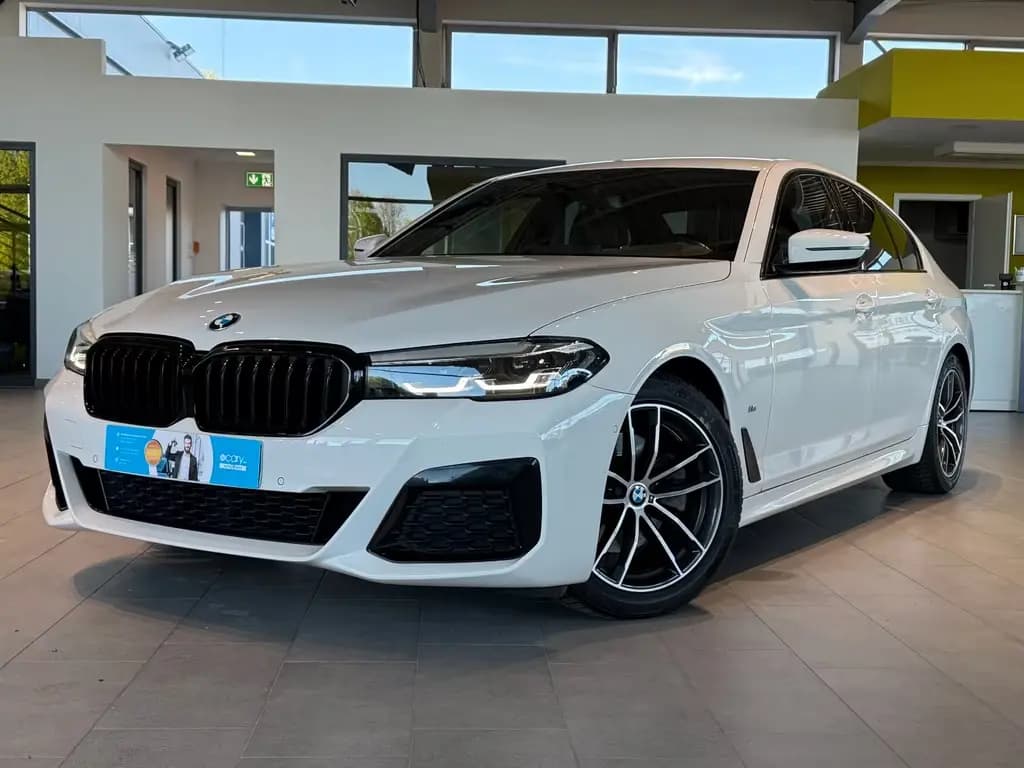 Main__Slider__Photo:BMW 520 Limousine*M-Paket*PremiumSelect* 10/2021-0