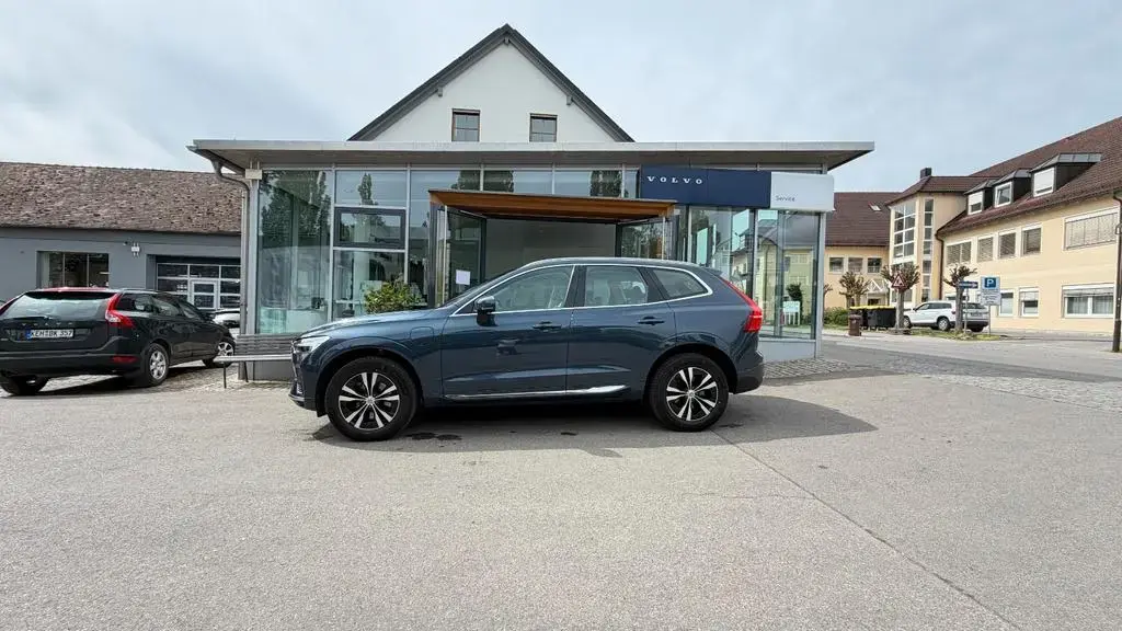 Main__Slider__Photo:Volvo XC60 T6 AWD Recharge Inscription Expr./AHK/3 P. 04/2022-1