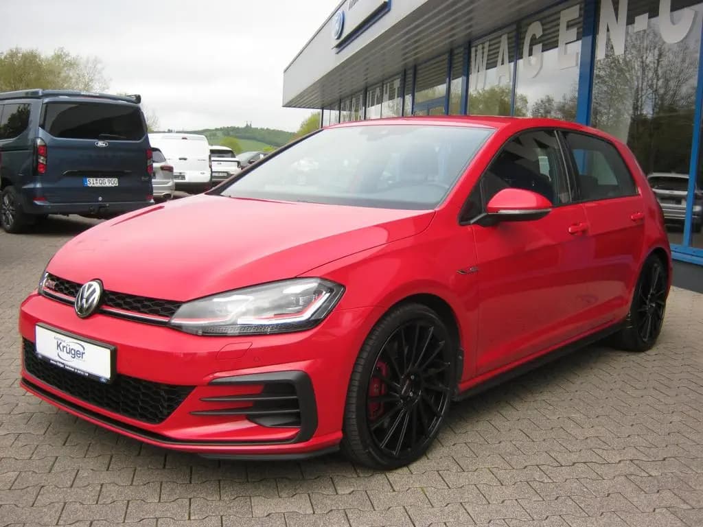 Main__Slider__Photo:Volkswagen Golf VII Lim. GTI Performance BMT/Start-Stopp 10/2019-0