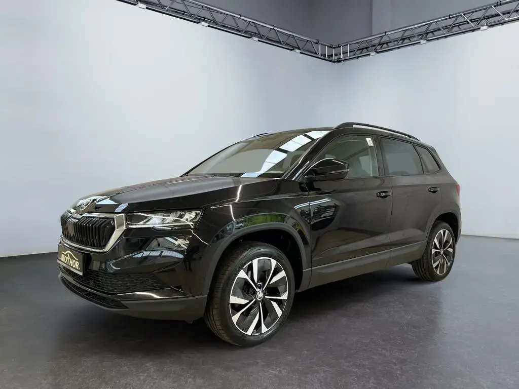 Main__Slider__Photo:Skoda Karoq Style 1.5 TSI DSG Frontscheibe beheizbar 02/2023-1