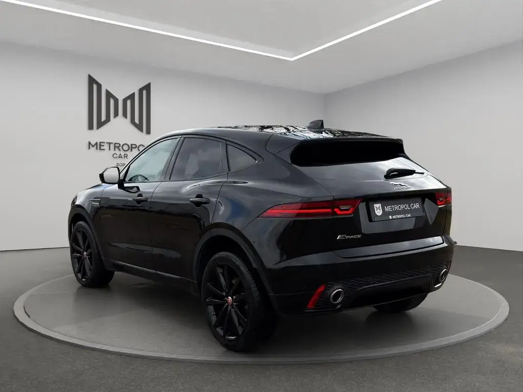Main__Slider__Photo:Jaguar E-Pace D180 R-Dynamic SE AWD ACC/KAM/LED/SHZ/LMF 12/2019-1