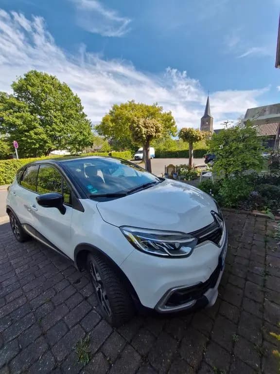 Main__Slider__Photo:Renault Captur TCe 130 GPF Collection Collection 04/2019-0