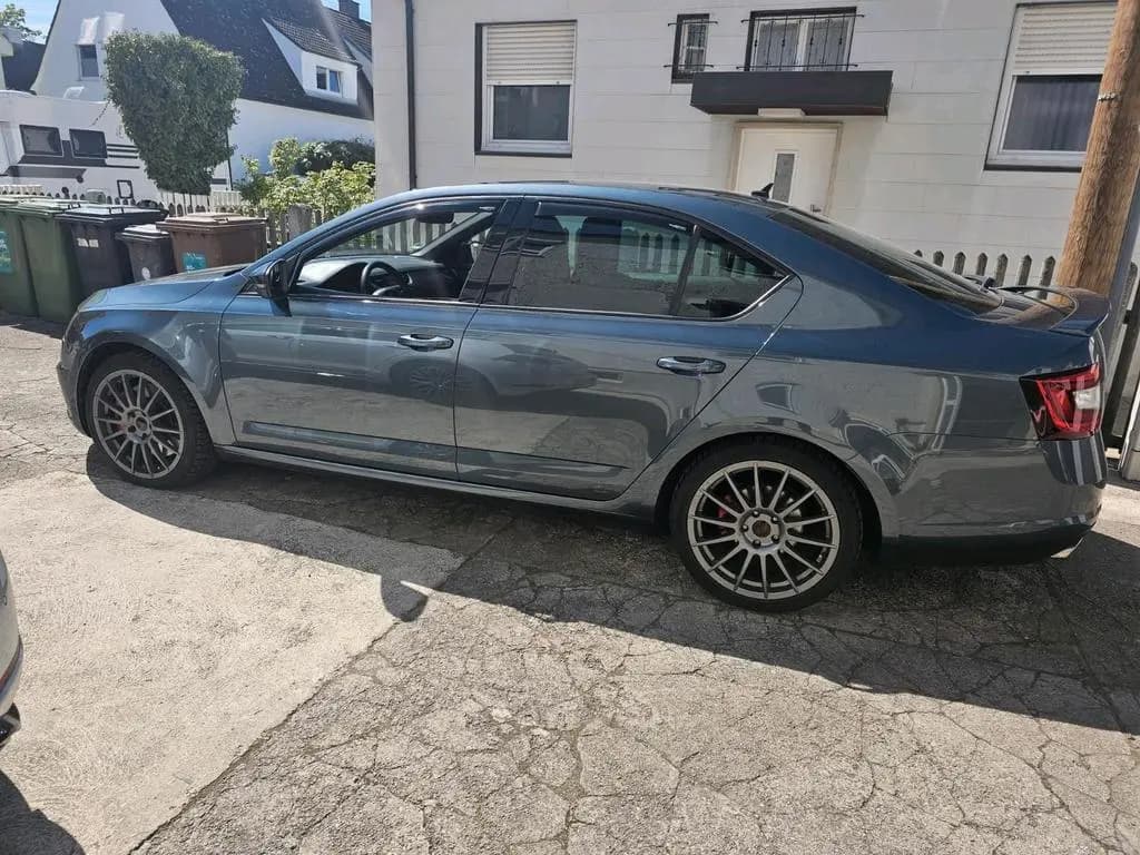 Main__Slider__Photo:Skoda Octavia RS 05/2017-0