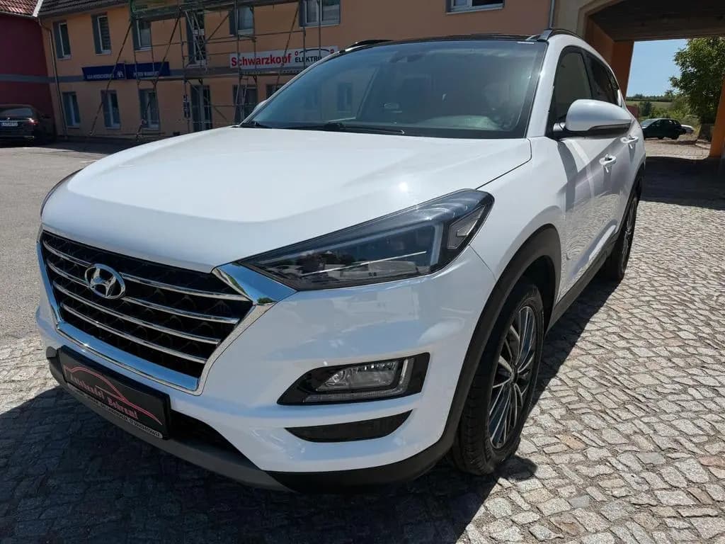 Main__Slider__Photo:Hyundai TUCSON 1.6 T-GDI Trend 2WD DCT7 Automatik 1.Hand 04/2019-0