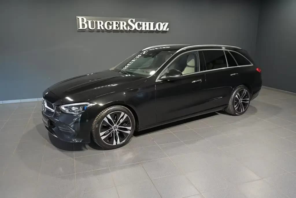 Main__Slider__Photo:Mercedes-Benz C-Class d T ACC AUT Akustikglas DynLicht Kam. LED 03/2023-0