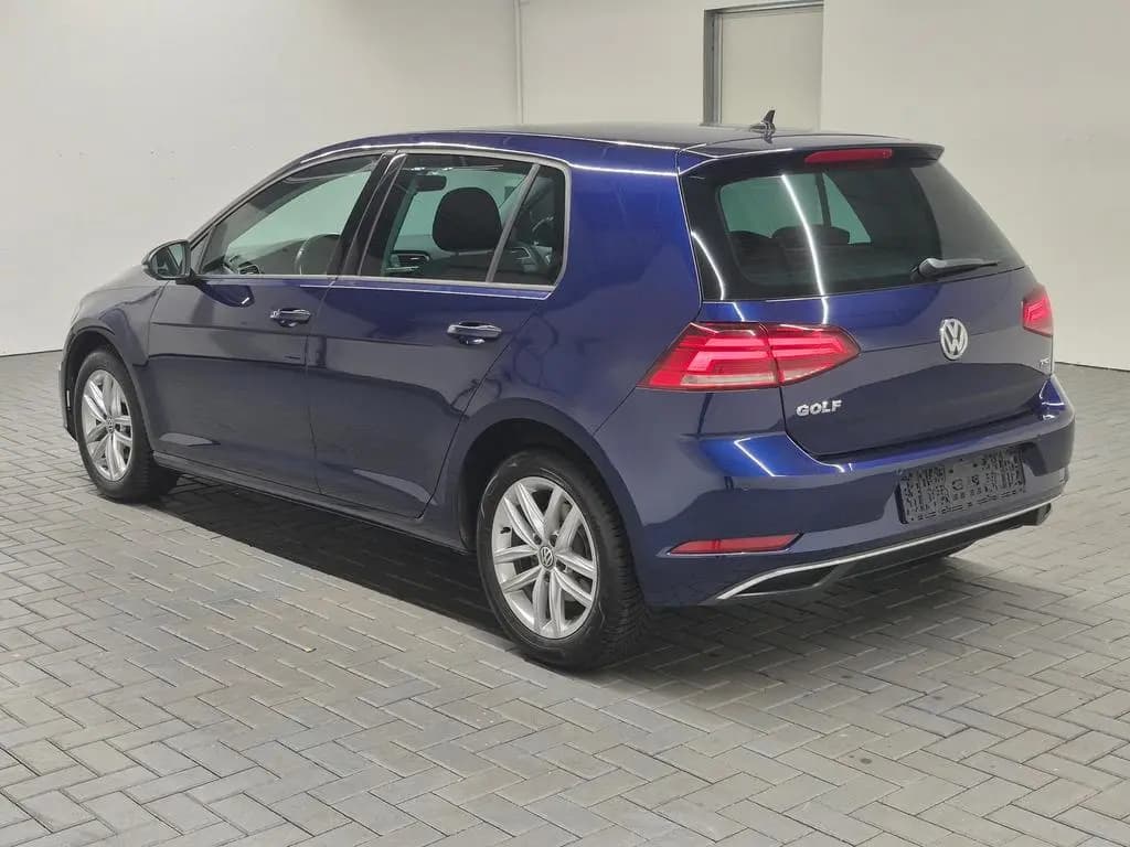 Main__Slider__Photo:Volkswagen Golf VII LED/App-C./SHZ/Kam/ACC/AHK/16-LM 06/2017-0