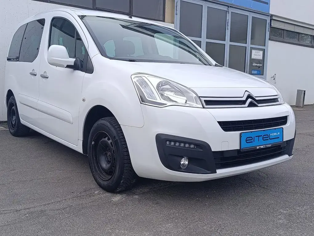 Main__Slider__Photo:Citroën Berlingo Kombi Selection Klima PDC Tempomat 03/2016-1
