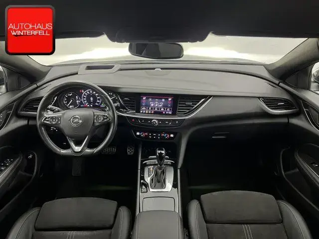 Main__Slider__Photo:Opel Insignia Sports Tourer 2.0 4x4 Ultimate AHK+HUD+ 07/2022-1
