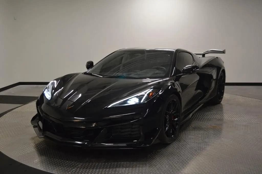 Main__Slider__Photo:Corvette Z06 2LZ Z07 Performance Paket MY25 07/2025-0