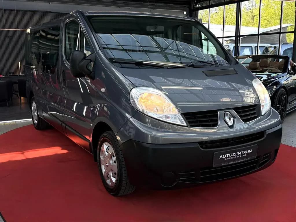 Main__Slider__Photo:Renault Trafic Combi dCi 115 L2H1 KLIMA/NAVI/BT  2,9t 11/2011-0