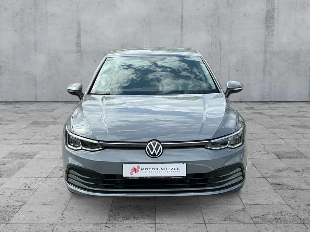 Main__Slider__Photo:Volkswagen Golf VIII 1.5TSI LIFE LED+NAV+ACC+STDHZG+RFK+PLA 08/2020-0