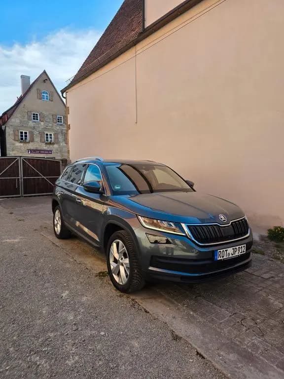 Main__Slider__Photo:Skoda Kodiaq 2.0 TSI DSG 4x4 7-Sitzer Leder DCC ACC 08/2018-0