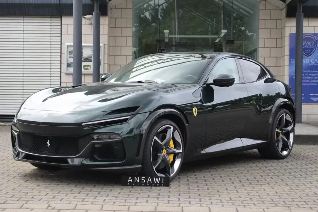 Main__Slider__Photo:Ferrari Purosangue Carbon außen innen Pano 23 Zoll 2025 null-0