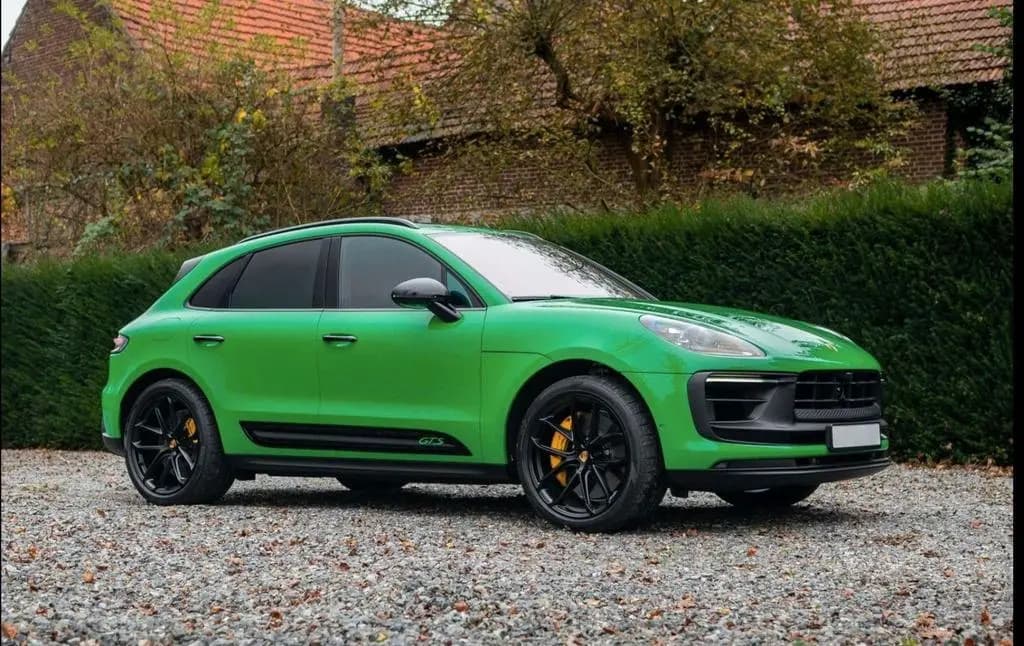 Main__Slider__Photo:Porsche Macan GTS ;AHK, Standh. Keramik Vollausstattung 04/2024-0