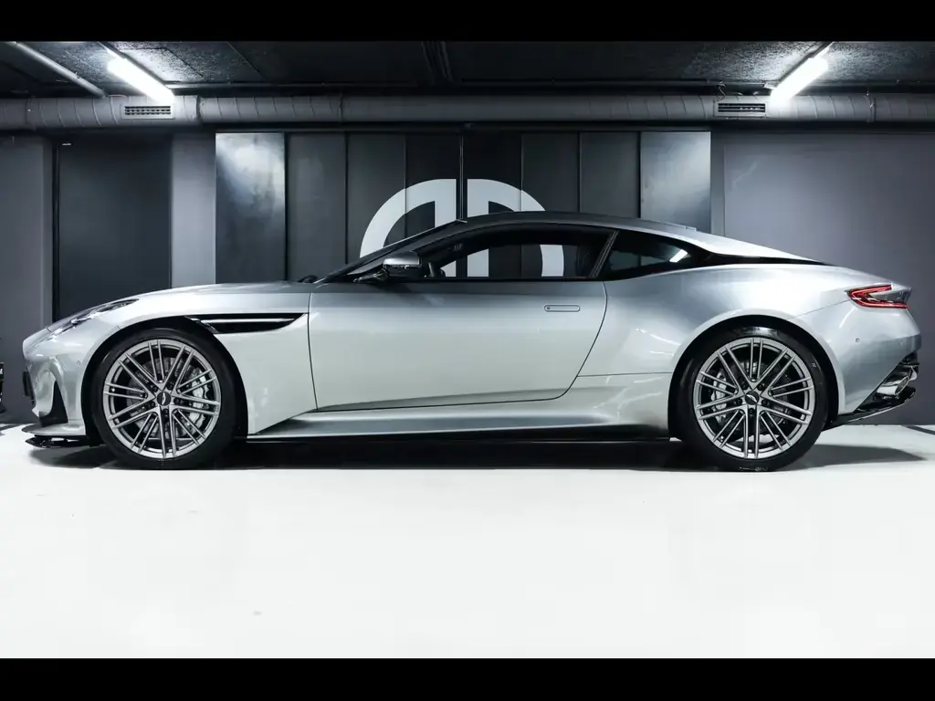 Main__Slider__Photo:Aston Martin DB12 COUPE 4.0 V8°ALUMINITE SILVER°21'' 06/2024-1