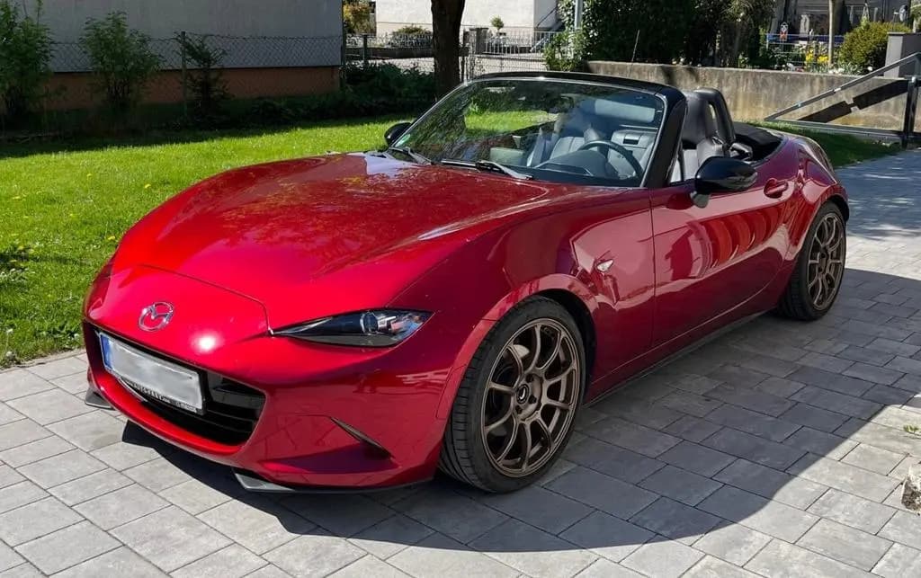 Main__Slider__Photo:Mazda MX-5 2.0 SKYACTIV-G 184 Signature 03/2019-0