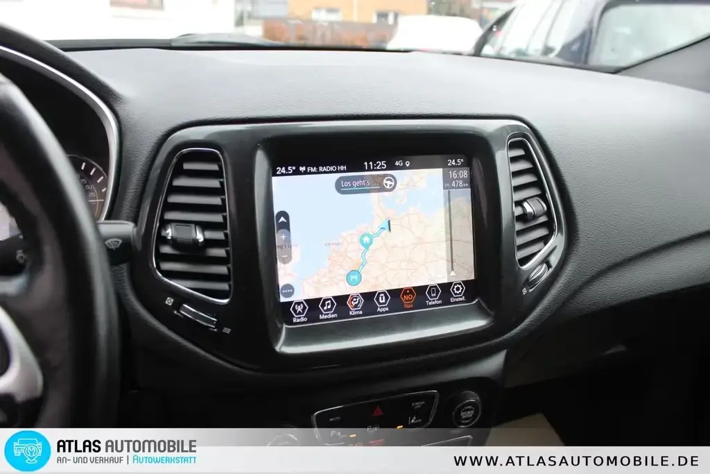 Main__Slider__Photo:Jeep Compass S Plug-In Hybrid 4WD 1.3l T4-PHEV Aut LE 10/2021-1