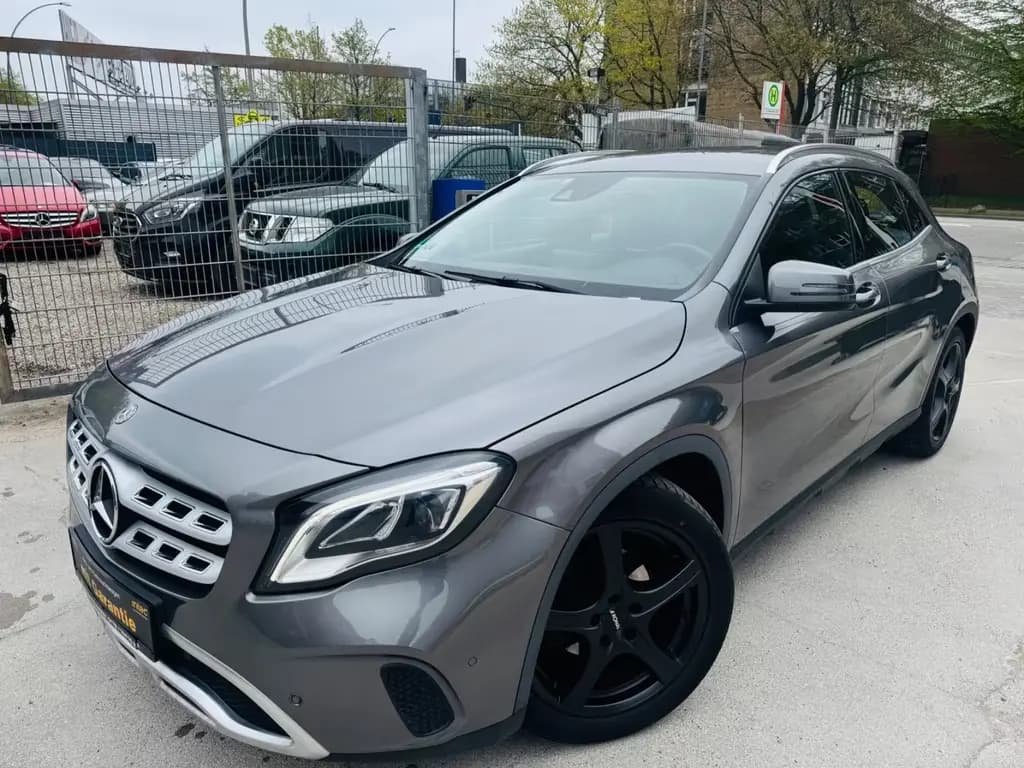 Main__Slider__Photo:Mercedes-Benz GLA 180 *NAVI*LED*PDC*Urban*SHZ*Schaltwippen* 02/2020-0