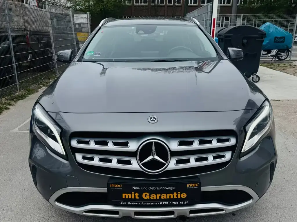 Main__Slider__Photo:Mercedes-Benz GLA 180 *NAVI*LED*PDC*Urban*SHZ*Schaltwippen* 02/2020-1