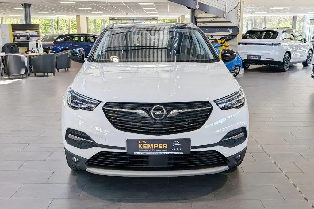 Main__Slider__Photo:Opel Grandland 1.6 Hybrid Ultimate Autom. *AHK* 03/2021-1