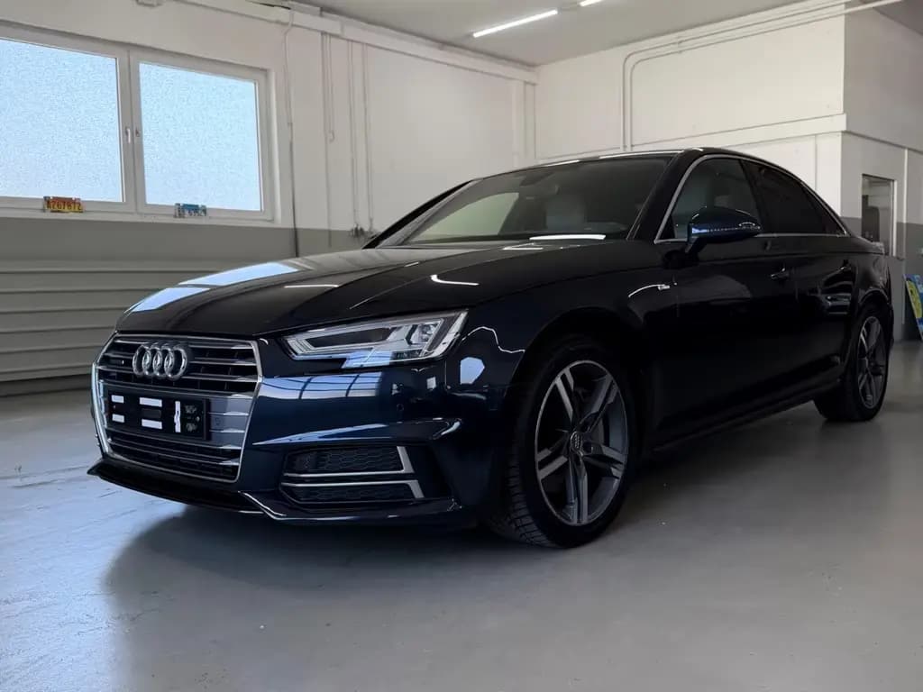 Main__Slider__Photo:Audi A4 quattro S line B&O Kamera Virtual 06/2020-0