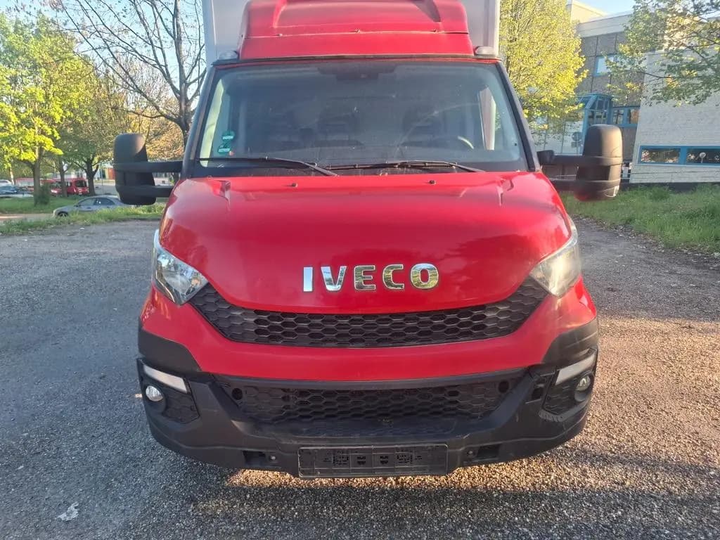 Main__Slider__Photo:Iveco daly 35 S ... Radstand 06/2016-0