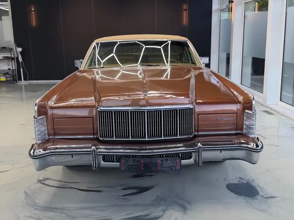 Main__Slider__Photo:Lincoln Continental 07/1975-0