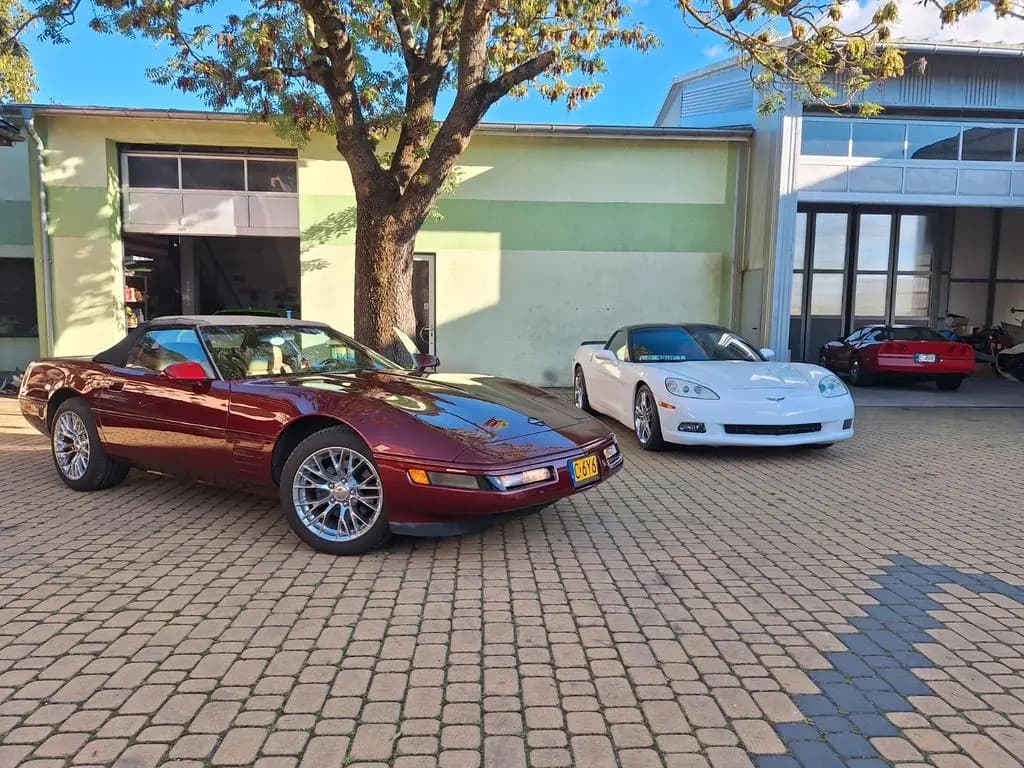 Main__Slider__Photo:Corvette C4 1992 Corvette Cabrio LT1 01/1992-0