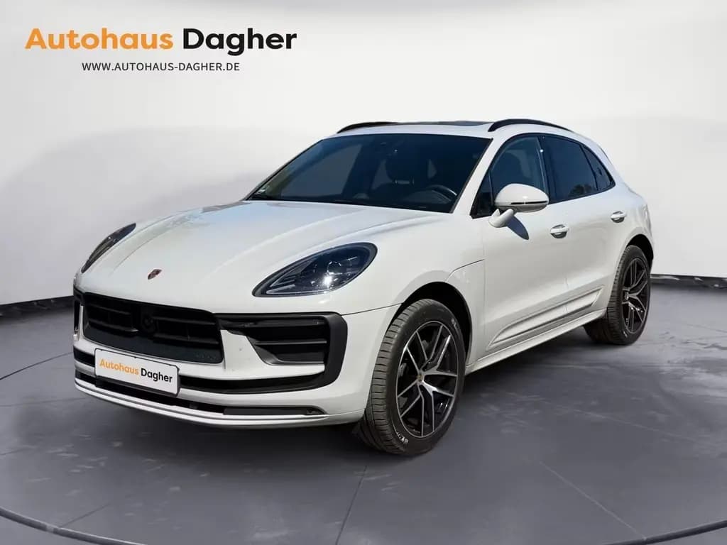 Main__Slider__Photo:Porsche Macan Panorama AHK 20 zoll 03/2023-0