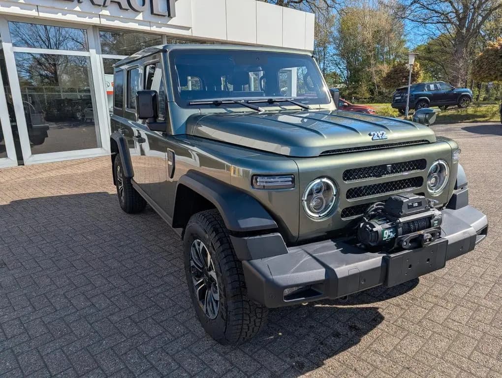 Main__Slider__Photo:BAW 212 , 4x4, Automatik / Sofort Lieferbar!! null-0