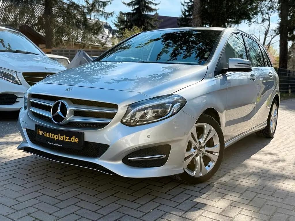 Main__Slider__Photo:Mercedes-Benz B 200 Urban Style Edition LED, Navi 10/2018-0