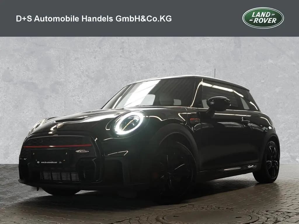 Main__Slider__Photo:MINI John Cooper Works Classic Trim 02/2024-0